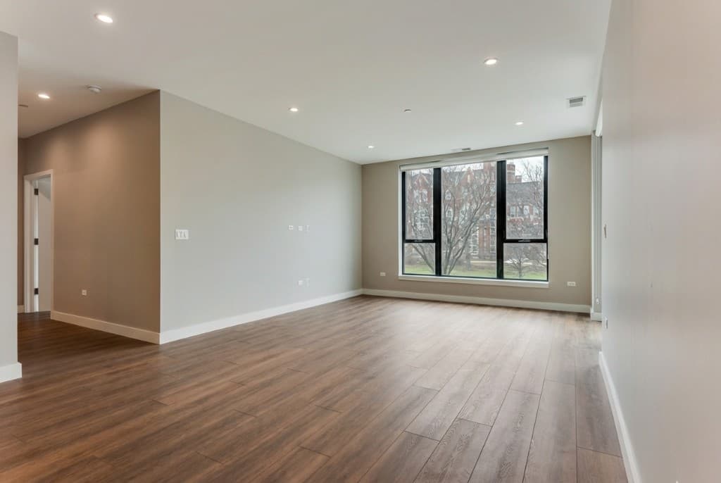 Before staging - empty living room